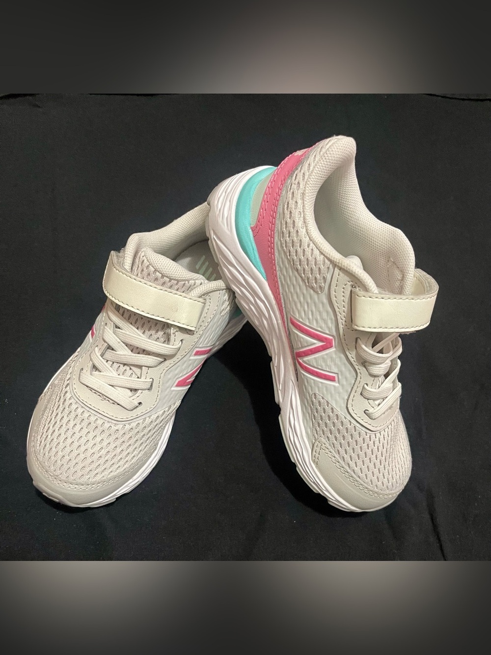 New Balance Kids 680v6 Bungee Gray Pink Running Shoes Velcro Sneakers Size US 12